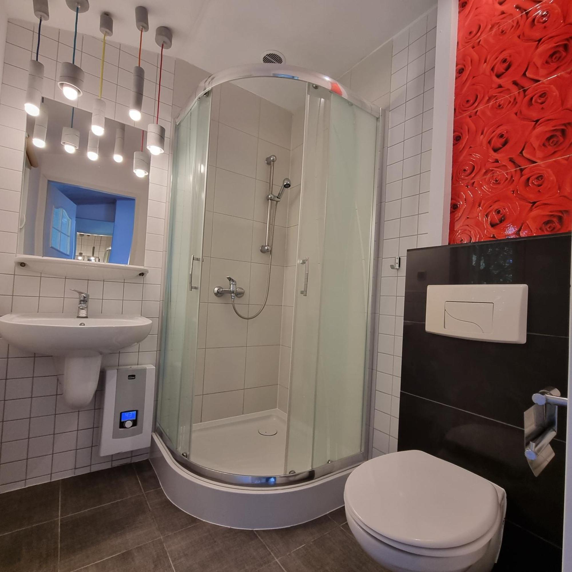 Pokoje I Apartamenty Przy Sosnowej Poddąbie Exterior foto