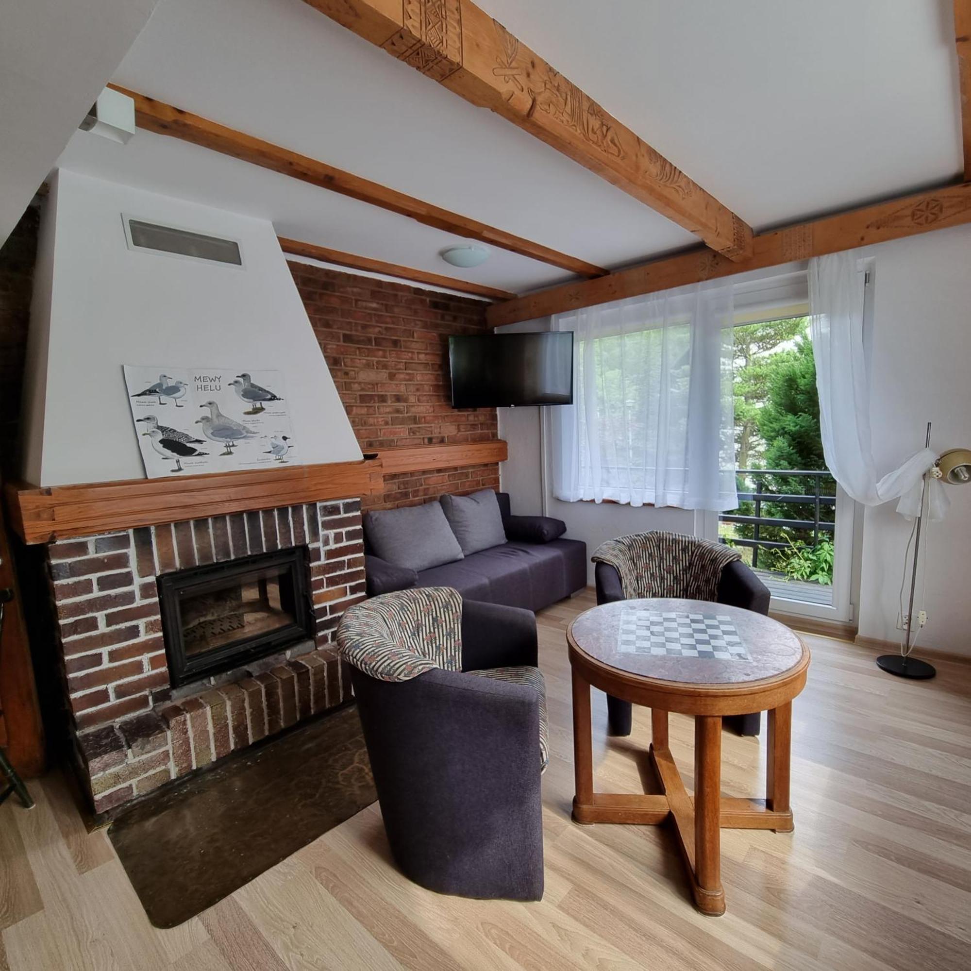 Pokoje I Apartamenty Przy Sosnowej Poddąbie Exterior foto